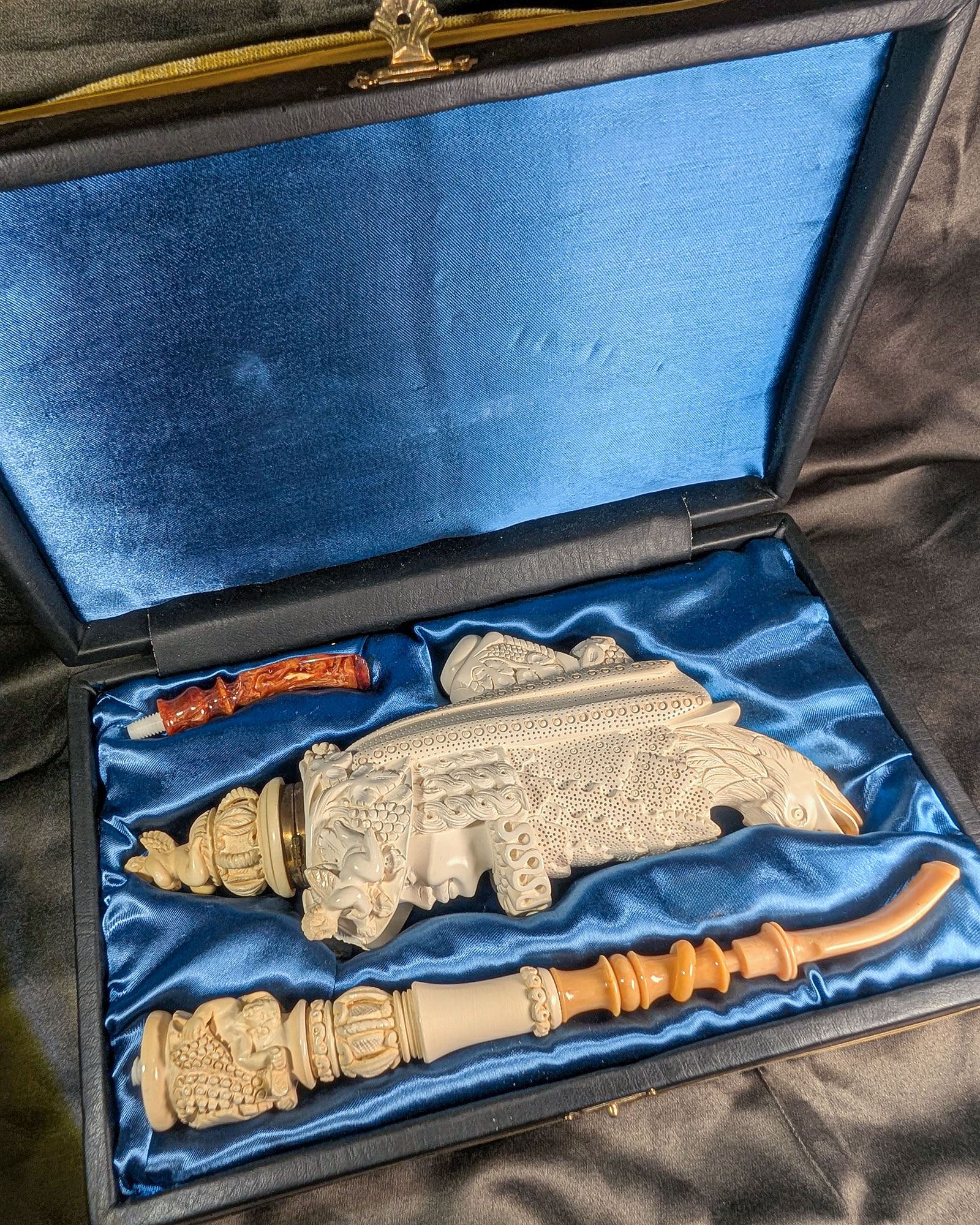grosse Meerschaumpfiefe - Kopf und Adler