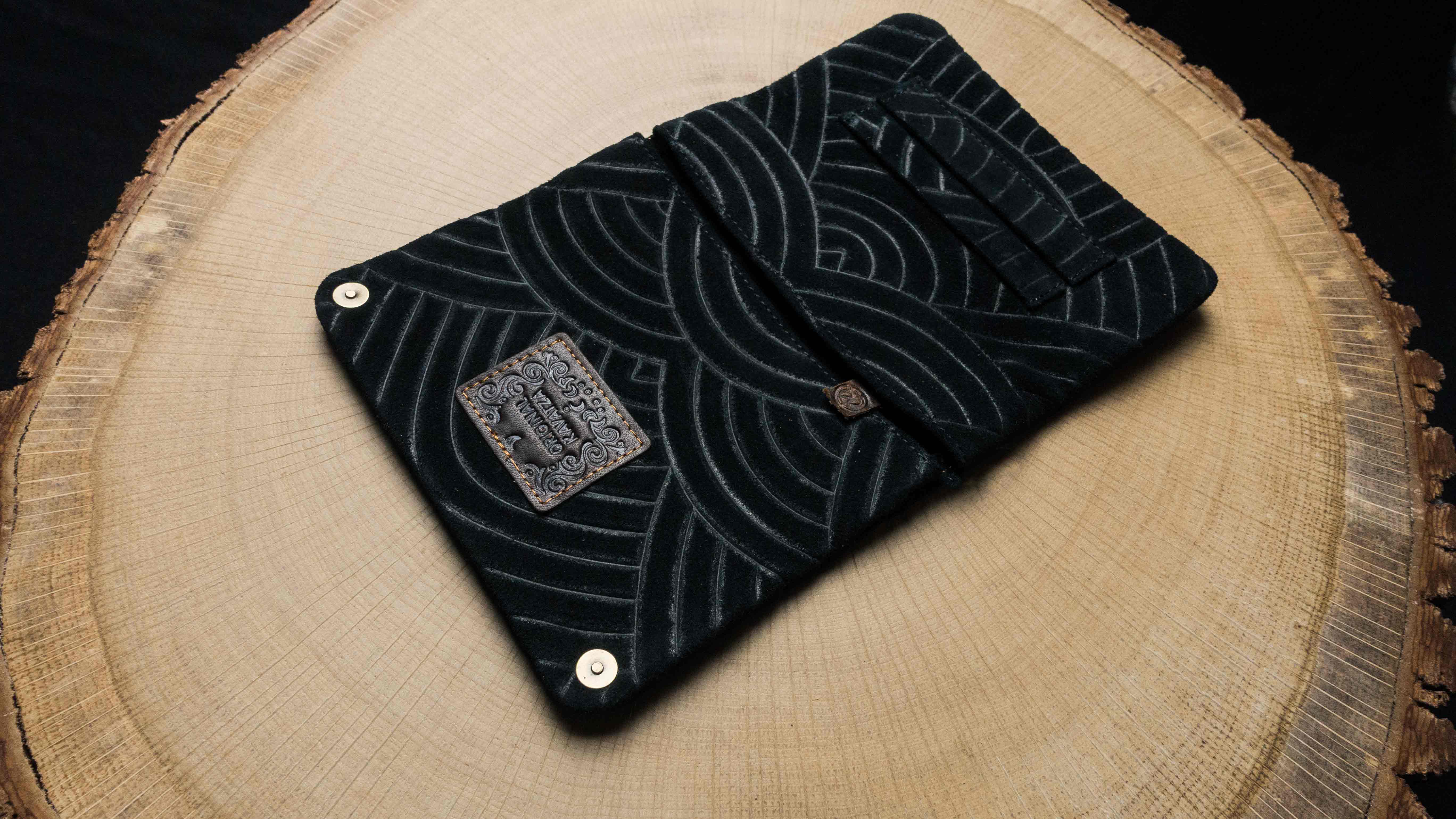 TABAKTASCHE TP27 BLACK RAINBOW